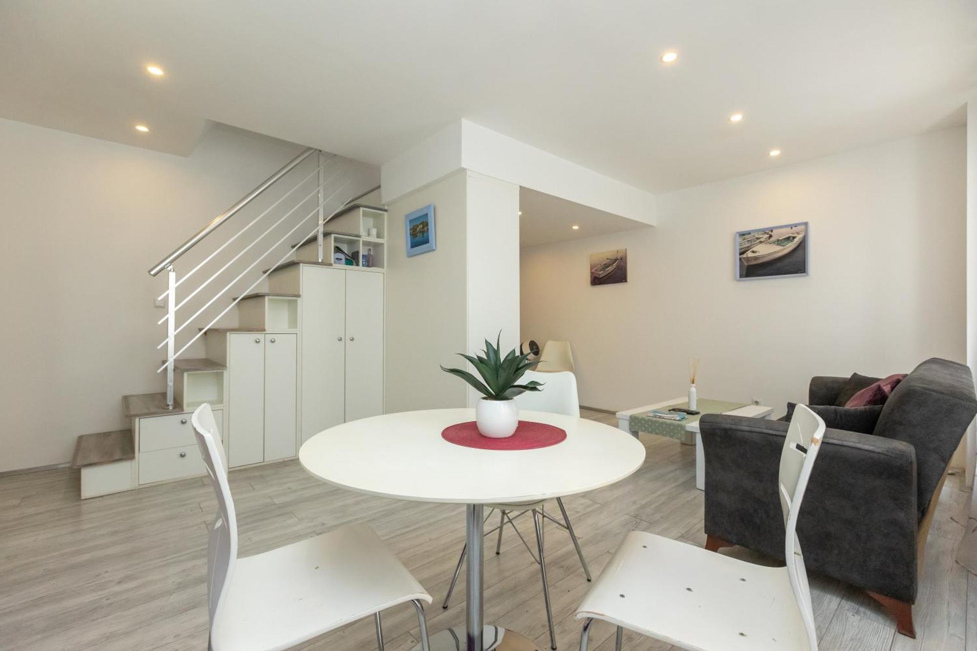 Alpha Loft 1Br Apartment In Center Zadar Ngoại thất bức ảnh